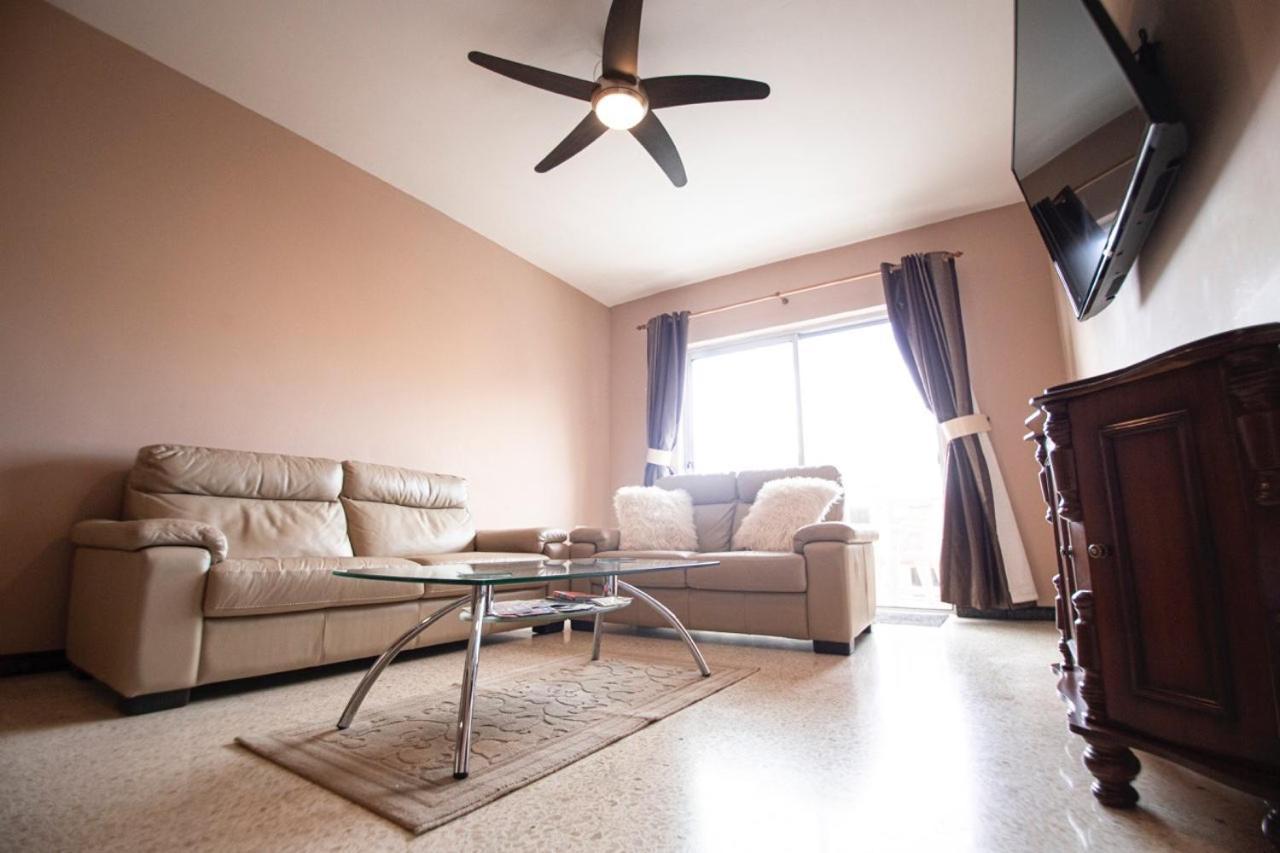 Apartment 5 Mins Away From The Beach. St. Paul's Bay Ngoại thất bức ảnh